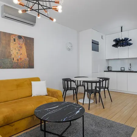 13th Floor Arkadia By Nyx Apartment *